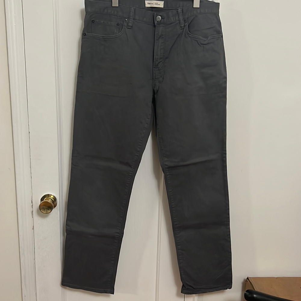 Gap Men’s Straight Fit Gray Jeans 34x32